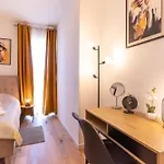 Gold With Free Parking Apartment Pula