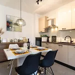 Apartment Gold With Free Parking