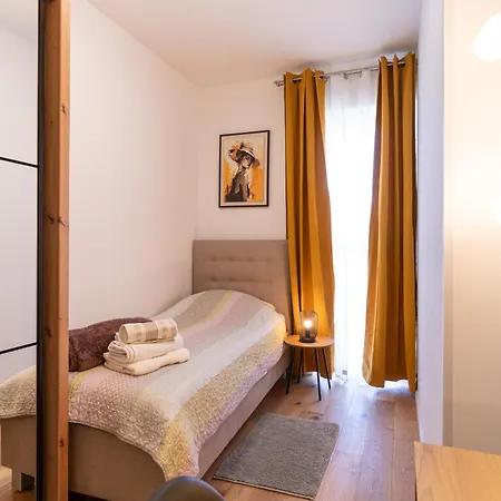 Gold With Free Parking * Pula