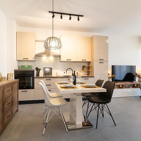 Apartment Gold With Free Parking *