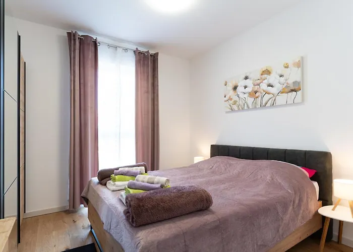 Gold With Free Parking