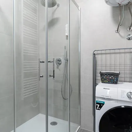 Gold With Free Parking Pula