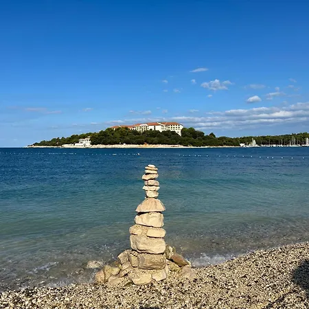 Gold With Free Parking Pula