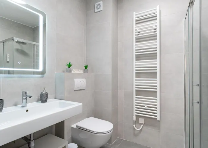 Gold With Free Parking *