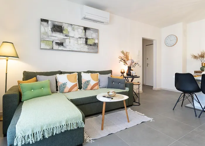 Gold With Free Parking